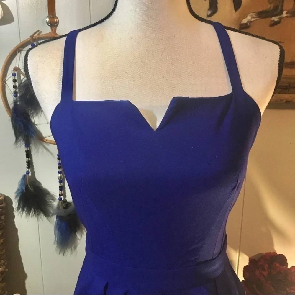 Nameless backless dress